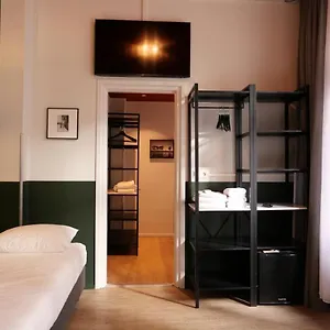 2* Hotel Weber Hotel 117